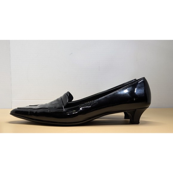 Salvatore Ferragamo Shoes - Salvatore Ferragamo Women DL 27626 Gancini Patent Kitten Heel Pump Size 9.5 A